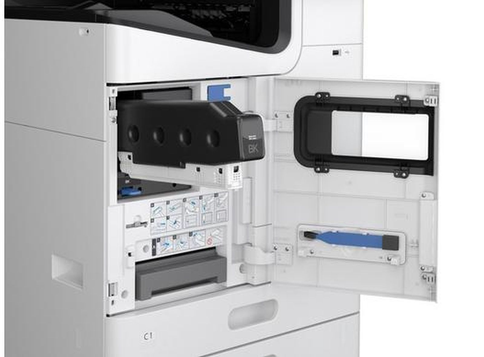 Czarny wkład tonera jest włożony do białej drukarki. Drzwi są otwarte.