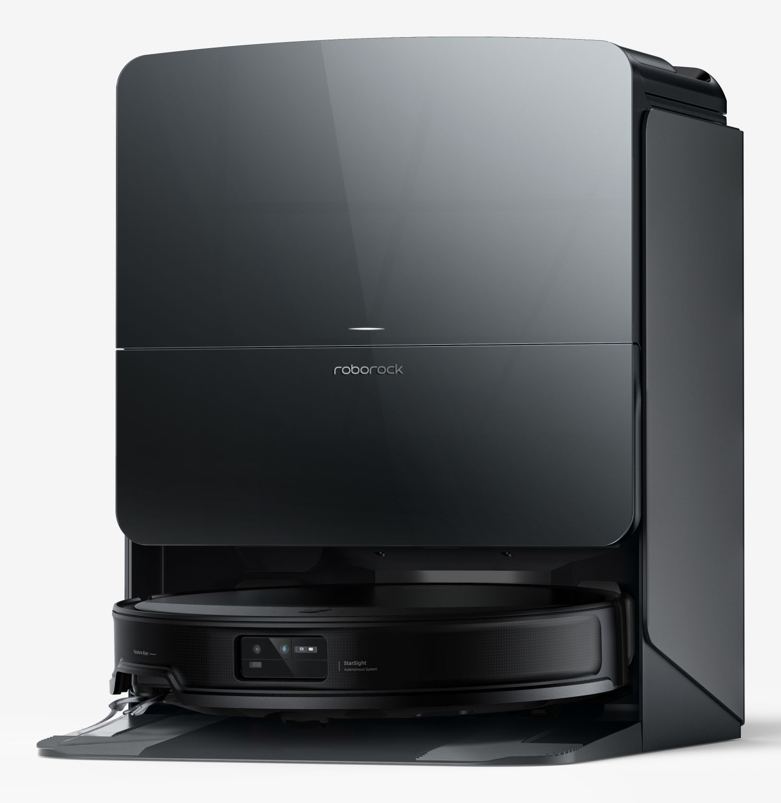 Czarny robot sprzątający ze stacją dokującą. Widnieje logo Roborock.