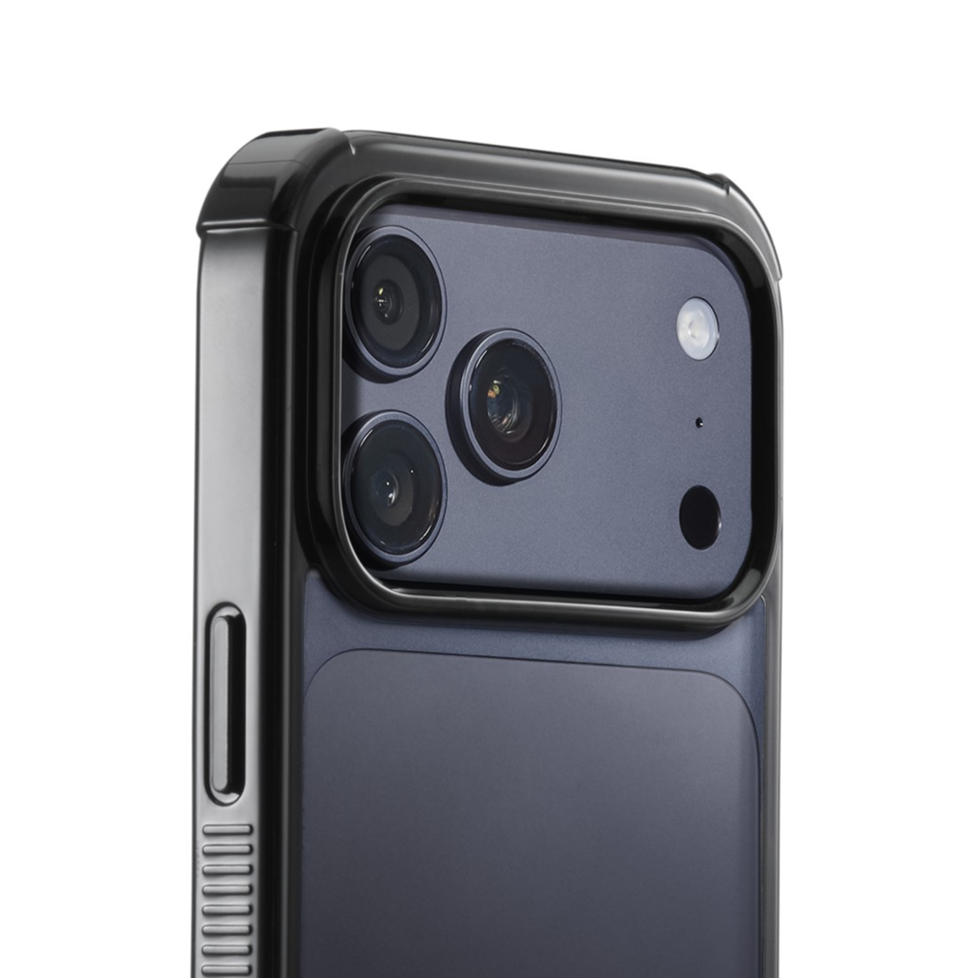 Nahaufnahme der Kameras auf der Rückseite eines schwarzen iPhone-Schutzhülle.
