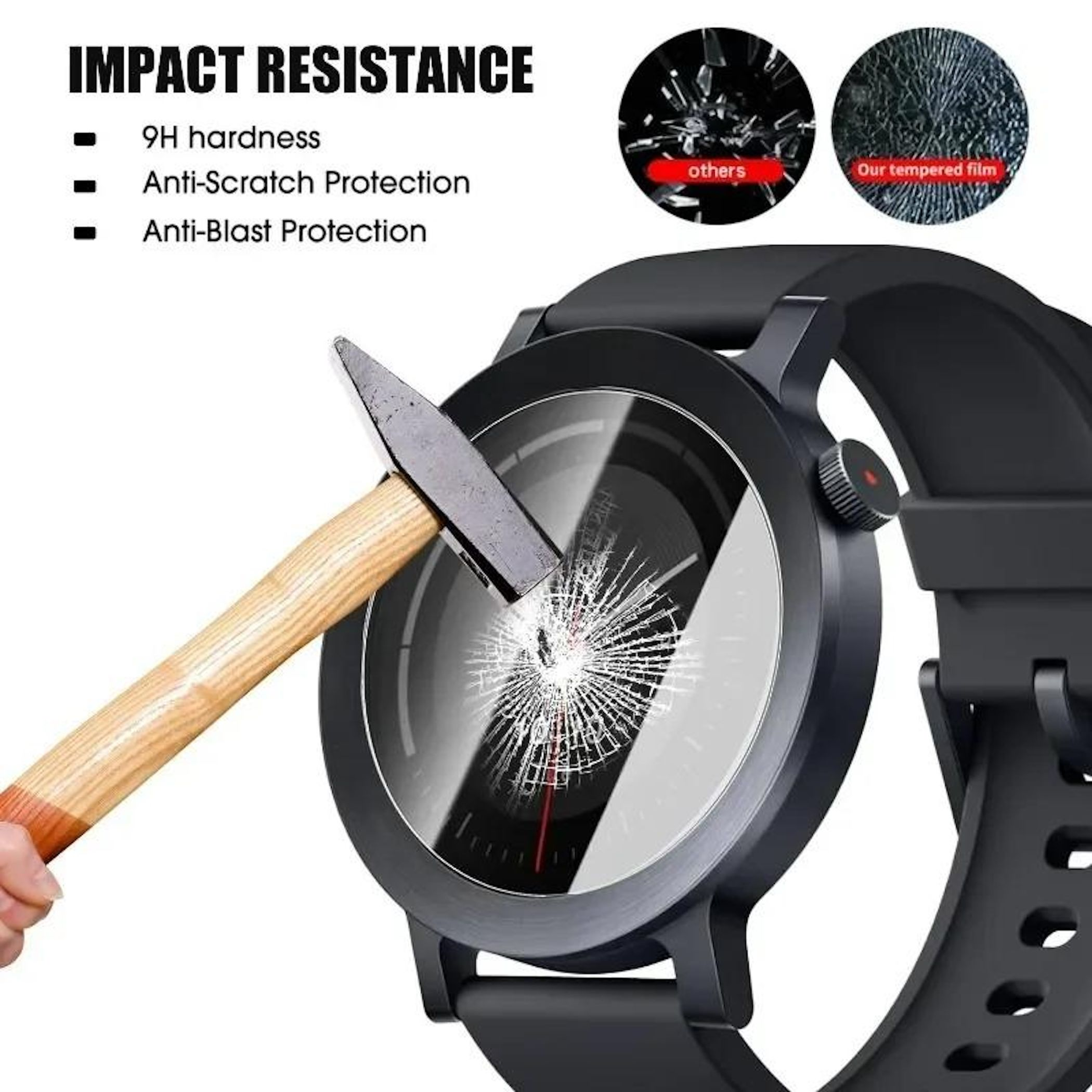 Un martello colpisce il quadrante di uno smartwatch coperto da una pellicola protettiva.