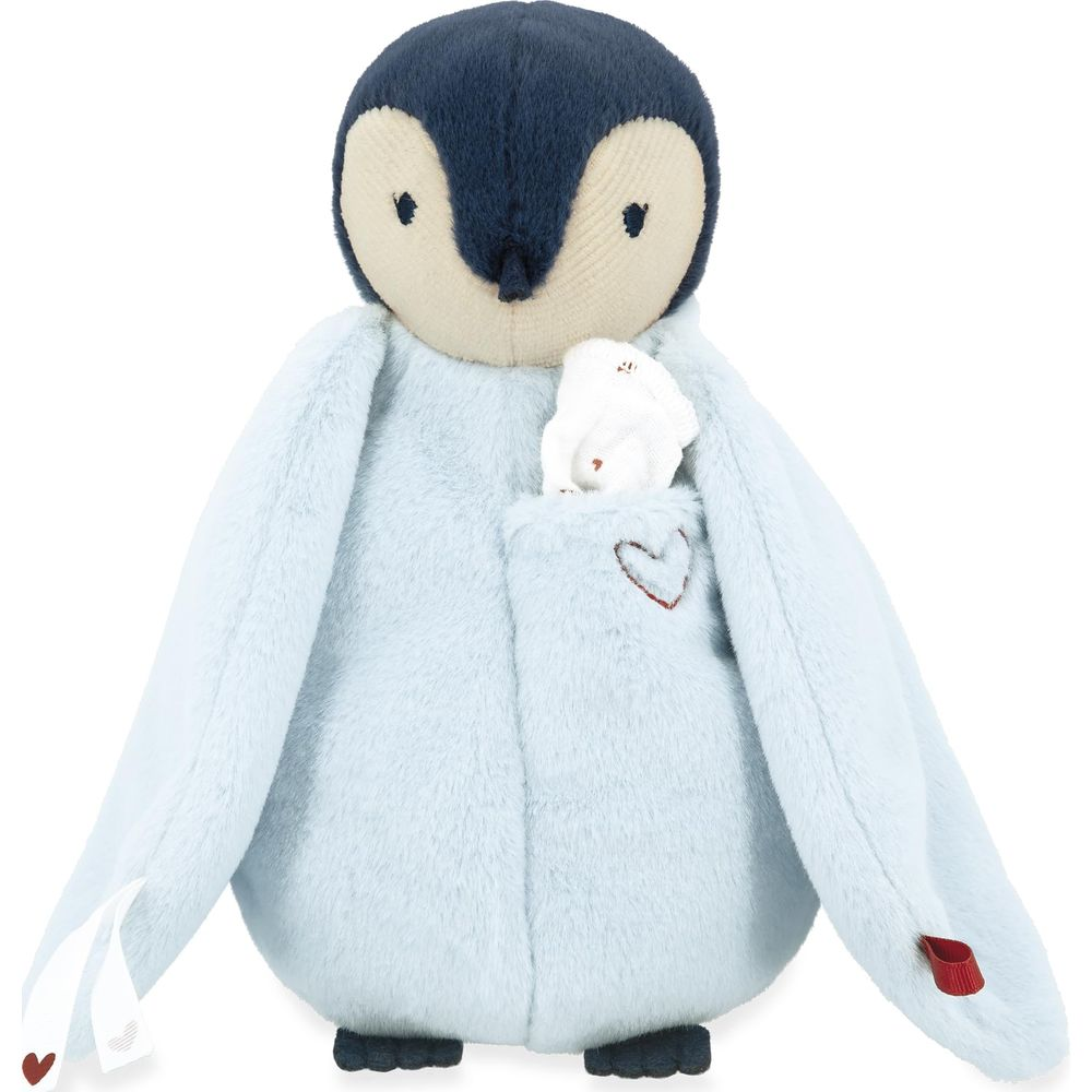 Un pinguino di peluche azzurro con testa blu scuro e un piccolo uccello bianco nella tasca.