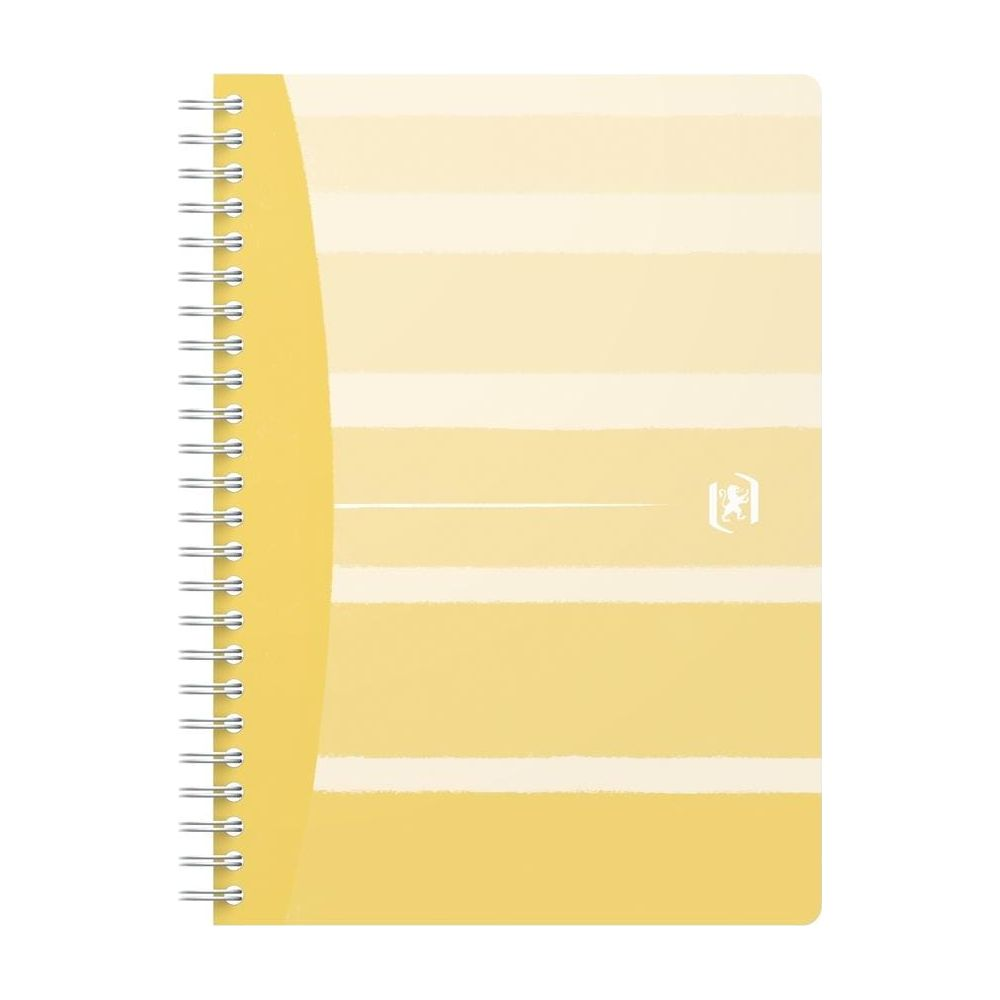 Un carnet jaune à spirale et rayures horizontales.