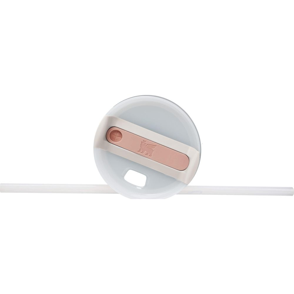 Pembe vurgulu beyaz bardak kapağı ve pipet.