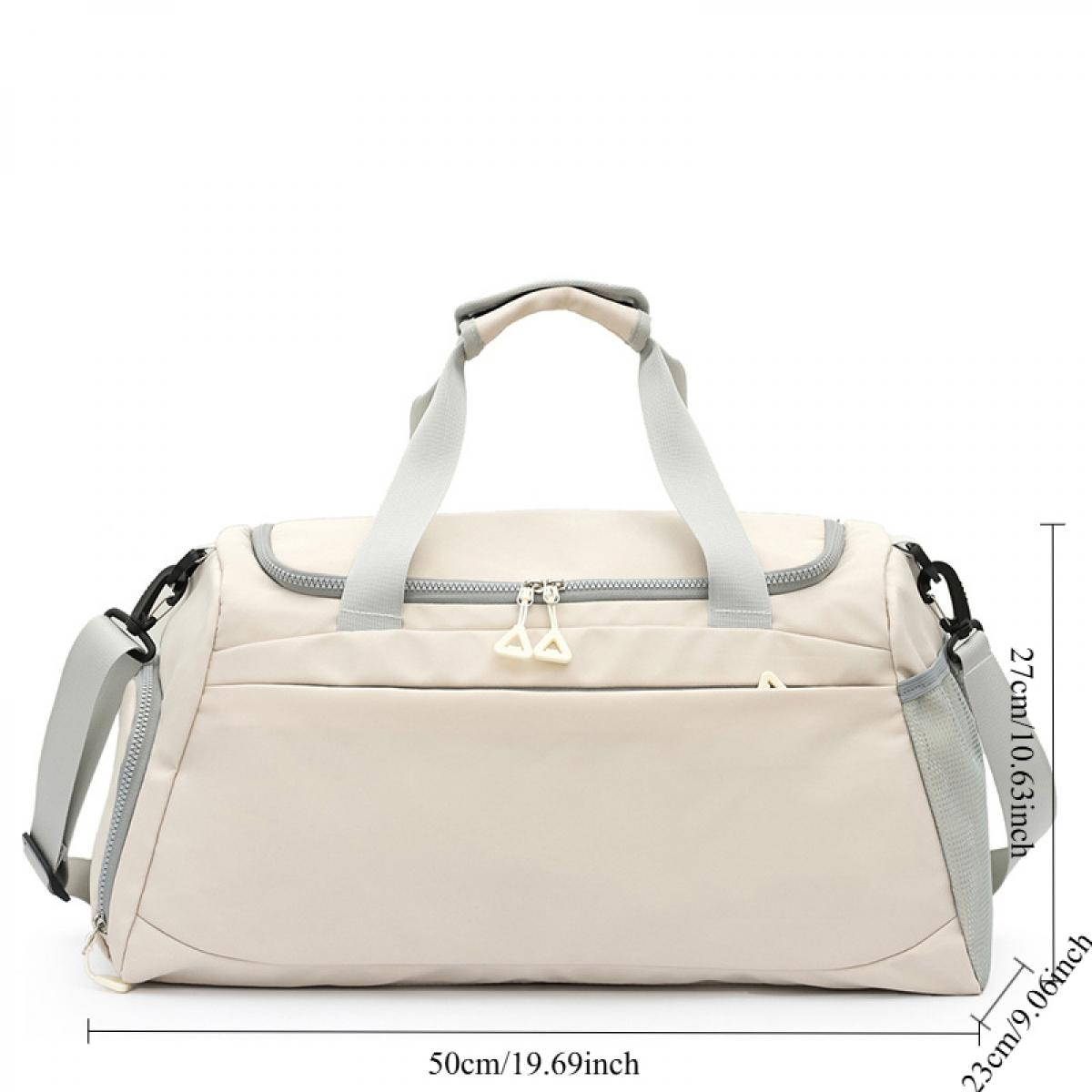 Beige Reisetasche mit grauer Paspel, zwei Griffen und einem Schultergurt. Maße angezeigt.