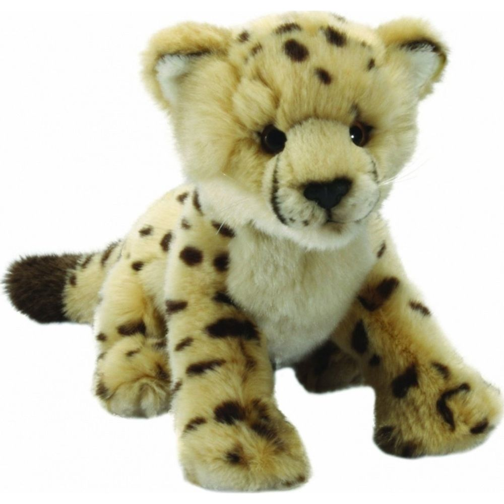 Un cucciolo di ghepardo di peluche soffice con macchie marroni siede su sfondo bianco.