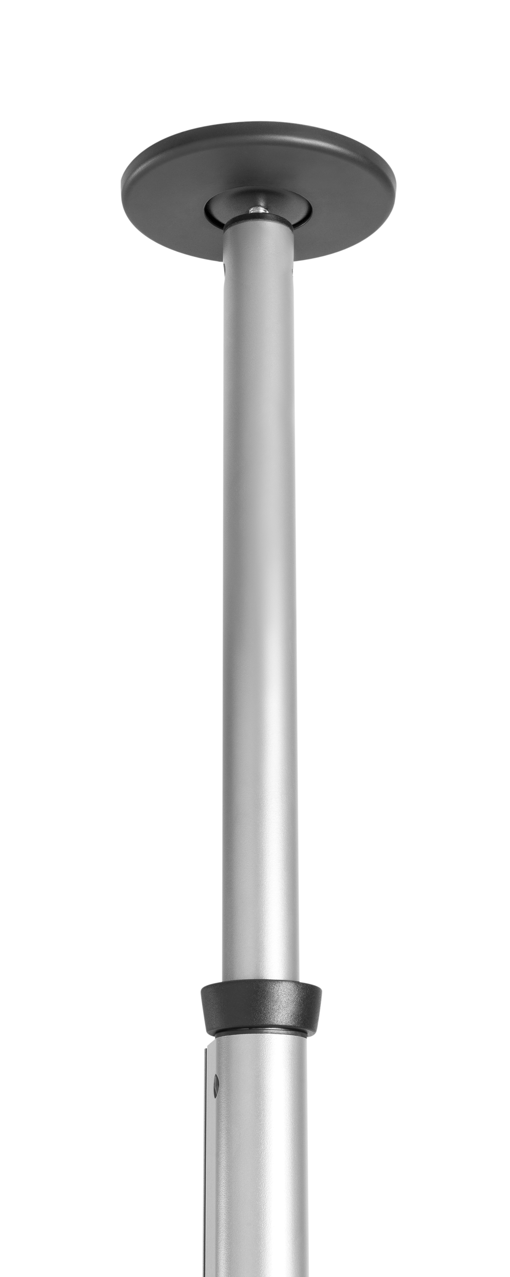 Ein silberner Metallmast mit schwarzem oberen und mittlerem Kragen, freigestellt.