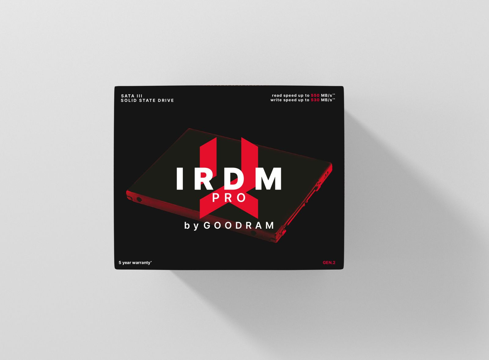 Scatola nera per SSD IRDM PRO, con velocità lettura 550 MB/s, scrittura 530 MB/s.