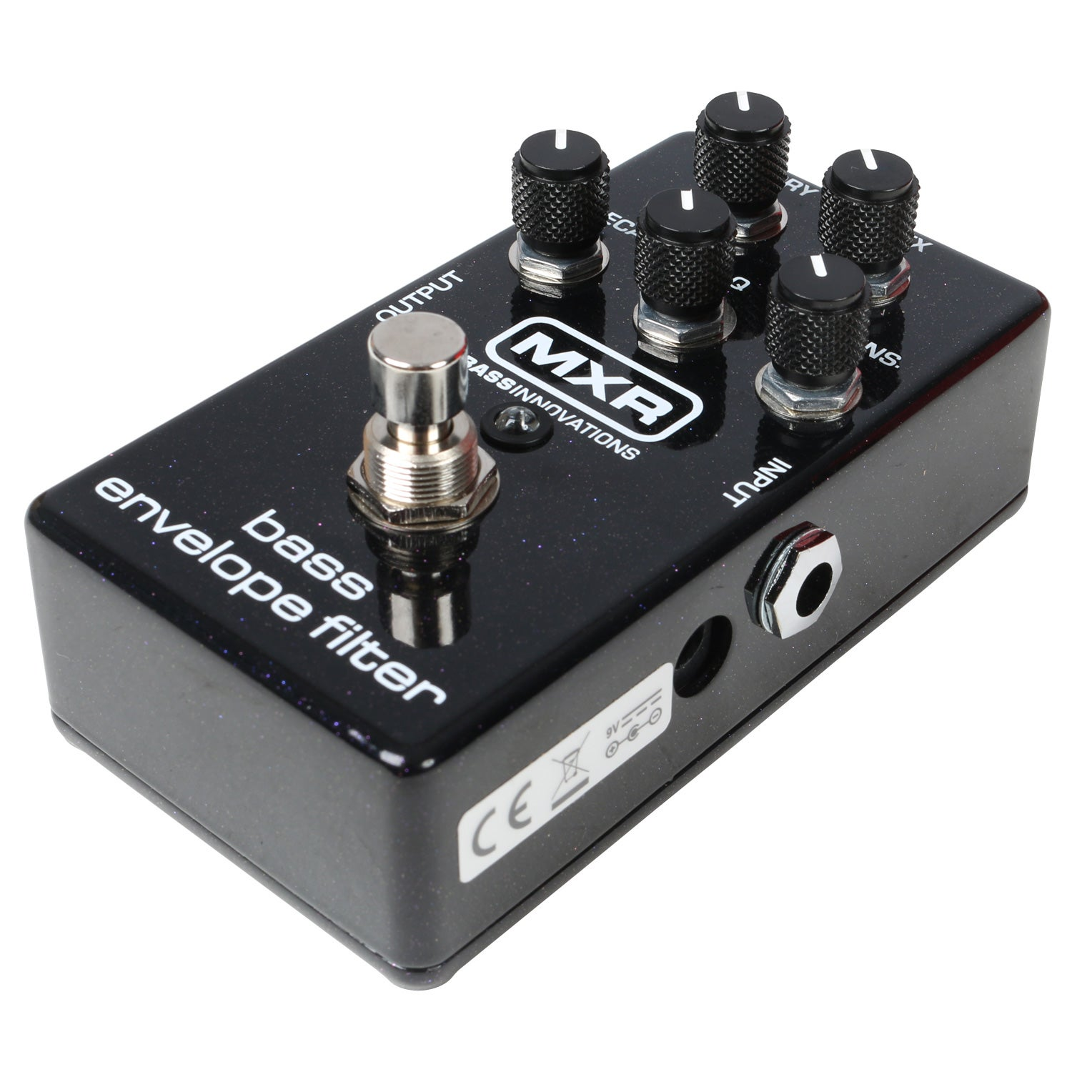 Zwart MXR Bass Envelope Filter pedaal met vijf knoppen en één voetschakelaar.