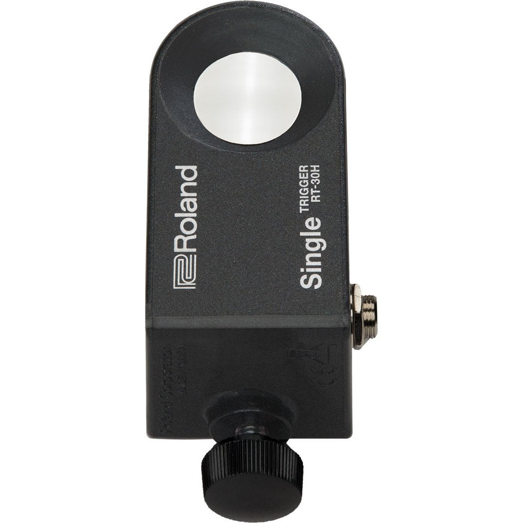 Zwarte Roland Single Trigger RT-30H met zilveren pad en kartelschroef.