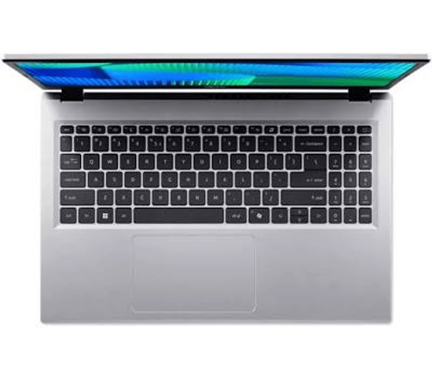 Un portátil plateado con la tapa abierta, mostrando teclado y pantalla iluminados.