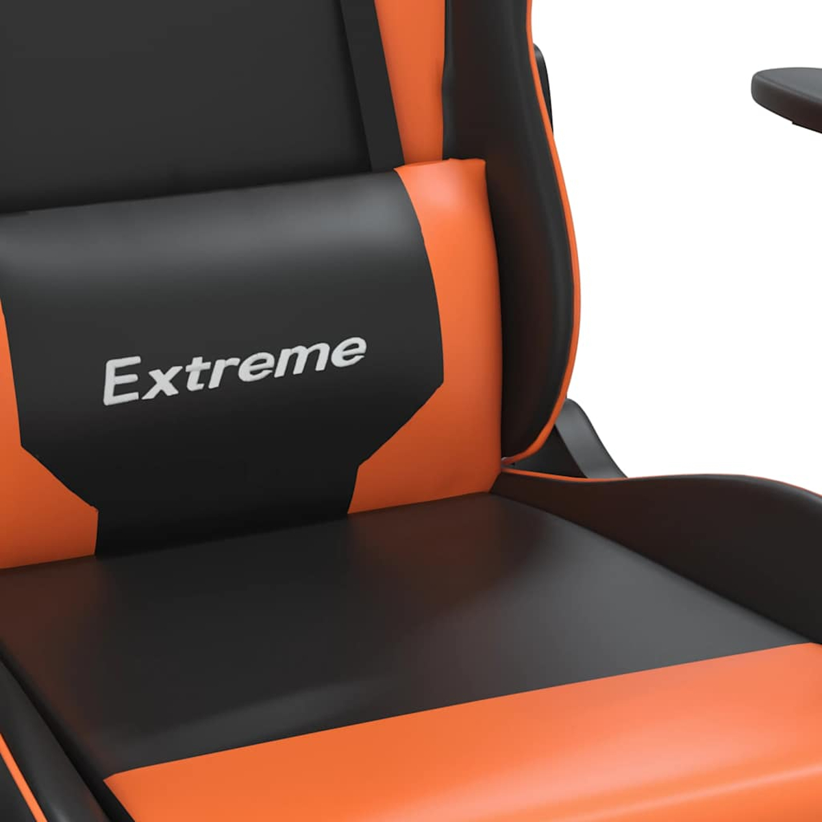 Ein schwarzer und oranger Gaming-Stuhl mit dem Wort "Extreme" auf der Kopfstütze.