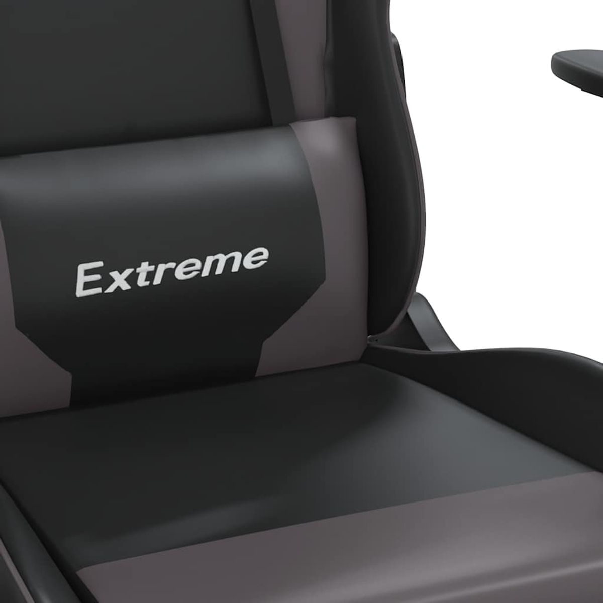 Schwarzer und grauer Stuhl mit dem Wort "Extreme" auf der Rückenlehne.