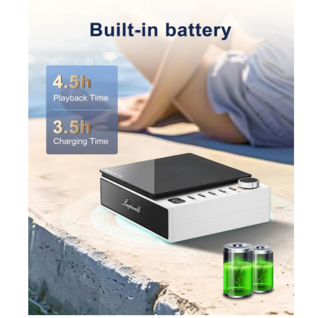 Ein tragbarer Lautsprecher mit eingebauter Batterie, 4,5 Std. Wiedergabezeit.