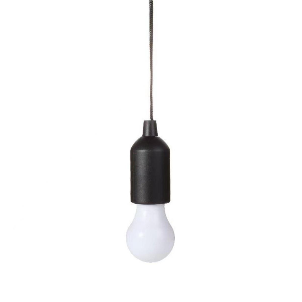 Eine schwarze Pendelleuchte mit Glühbirne h ängt an einer Schnur.