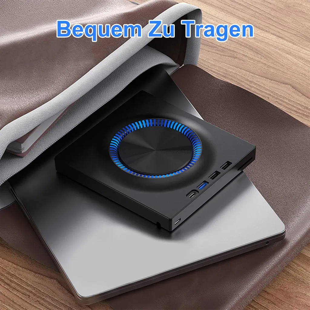 Schwarzer Lüfter mit blauen Lichtern auf einem Laptop in einer Tasche.