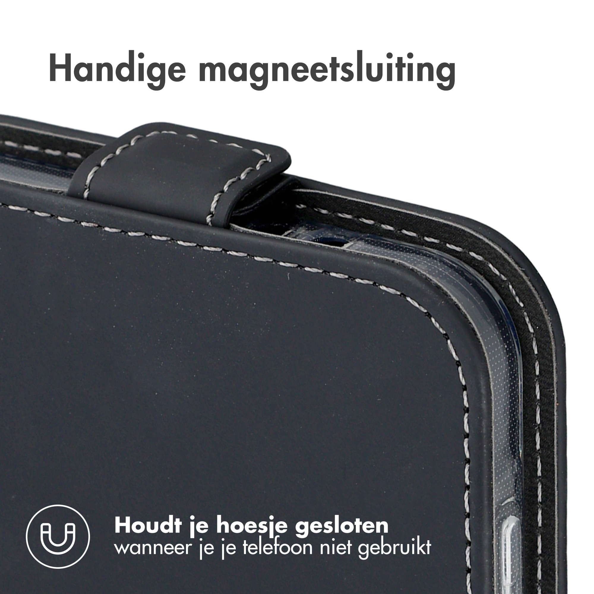 Zwarte telefoonhoes met magneetsluiting en stiksels. Een symbool toont een hoefijzermagneet.