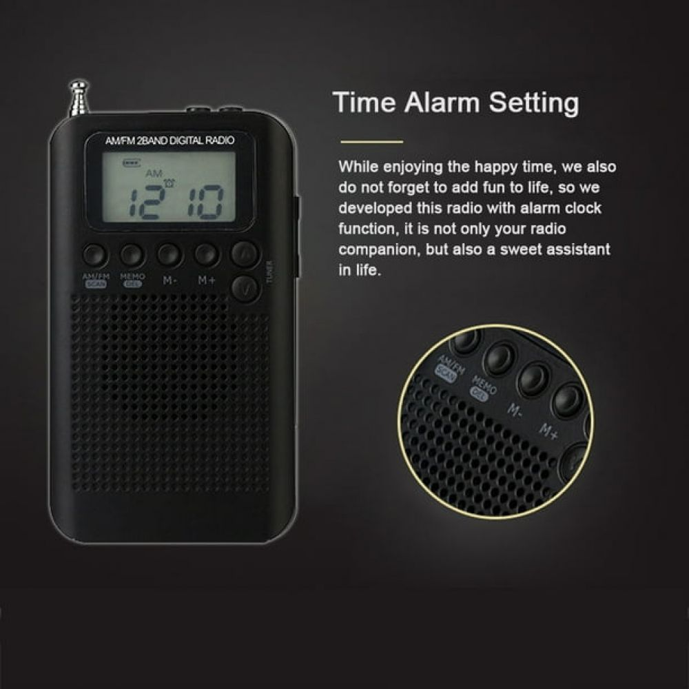 Ein schwarzes AM/FM Digitalradio mit Display und Bedienelementen.