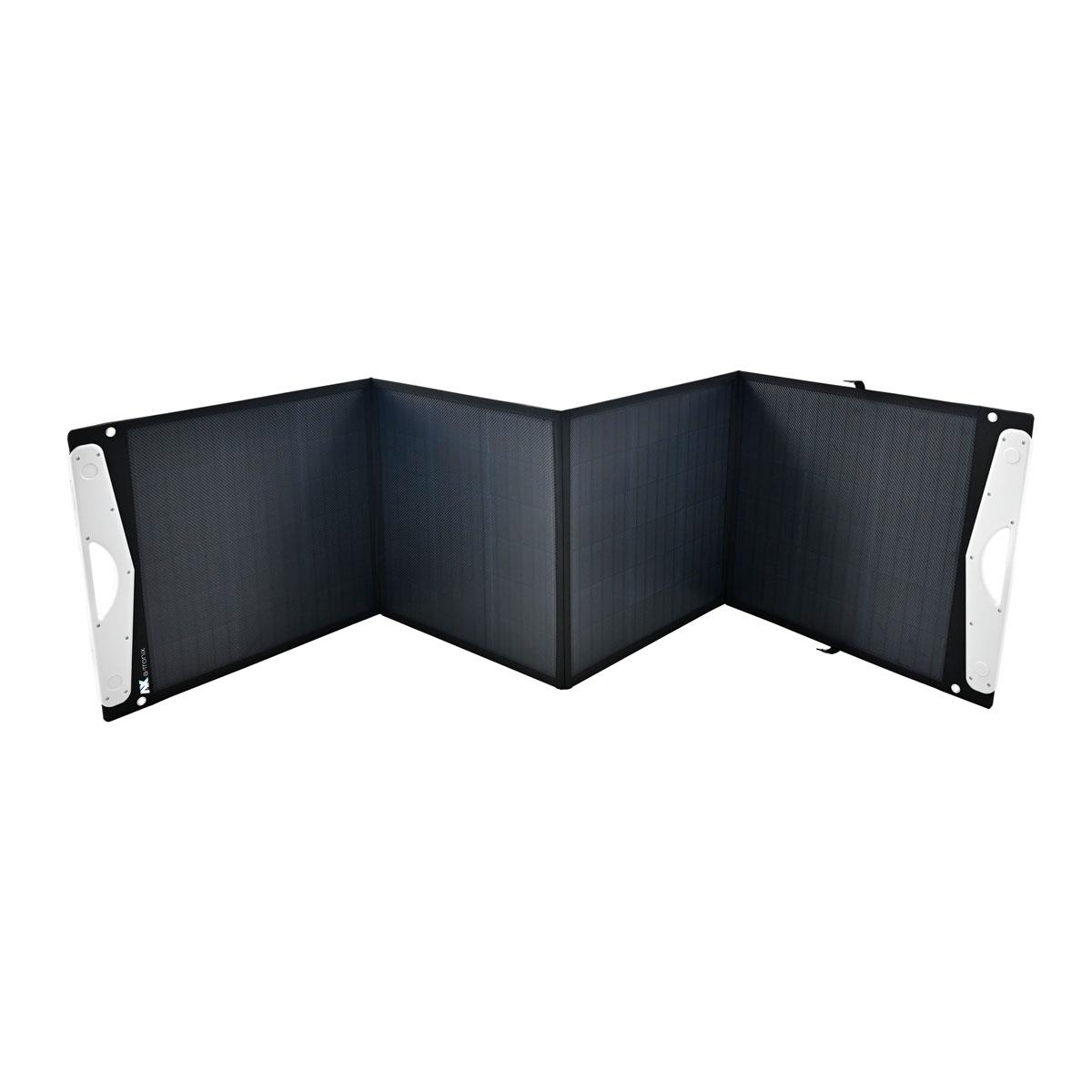 Ein zusammenklappbares Solarpanel mit drei Segmenten auf weißem Hintergrund.