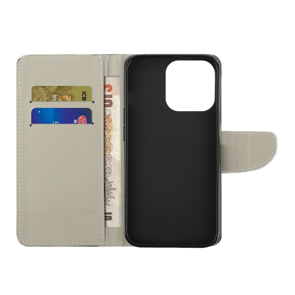Una custodia a portafoglio beige per telefono con fessure per carte e banconote.