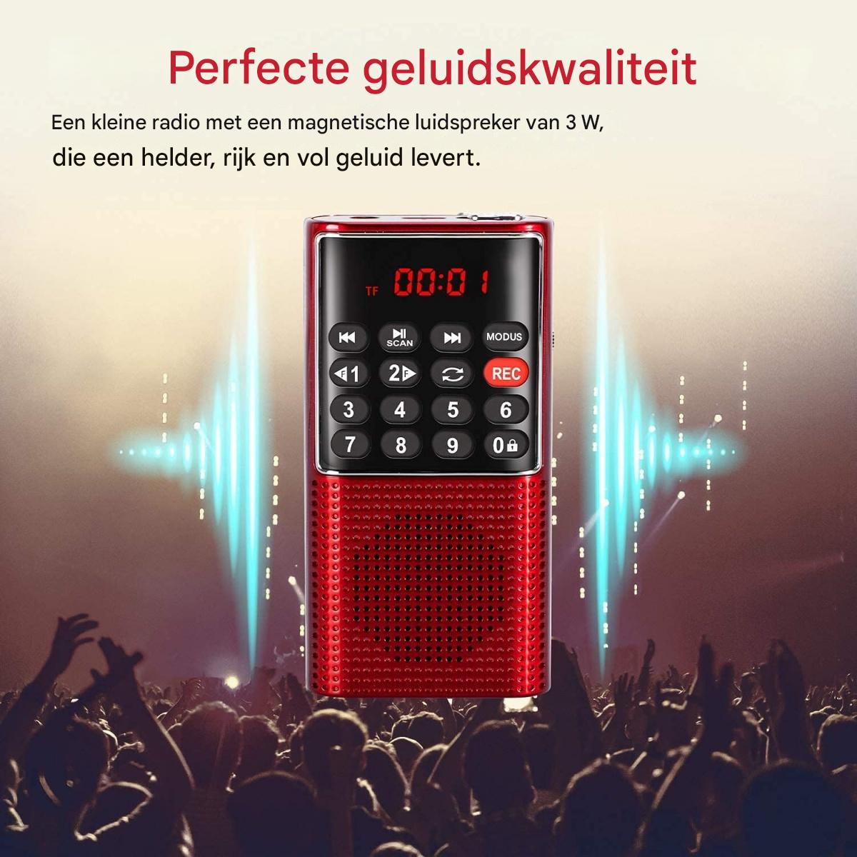 Ein rotes Radio mit Tasten und Anzeige steht vor einem Konzertpublikum.