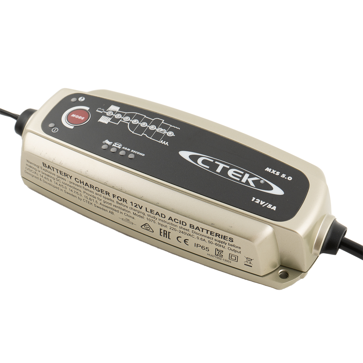 Ein goldener CTEK MXS 5.0 12V/5A Batterieladegerät mit schwarzen Details und Anzeigelampen.