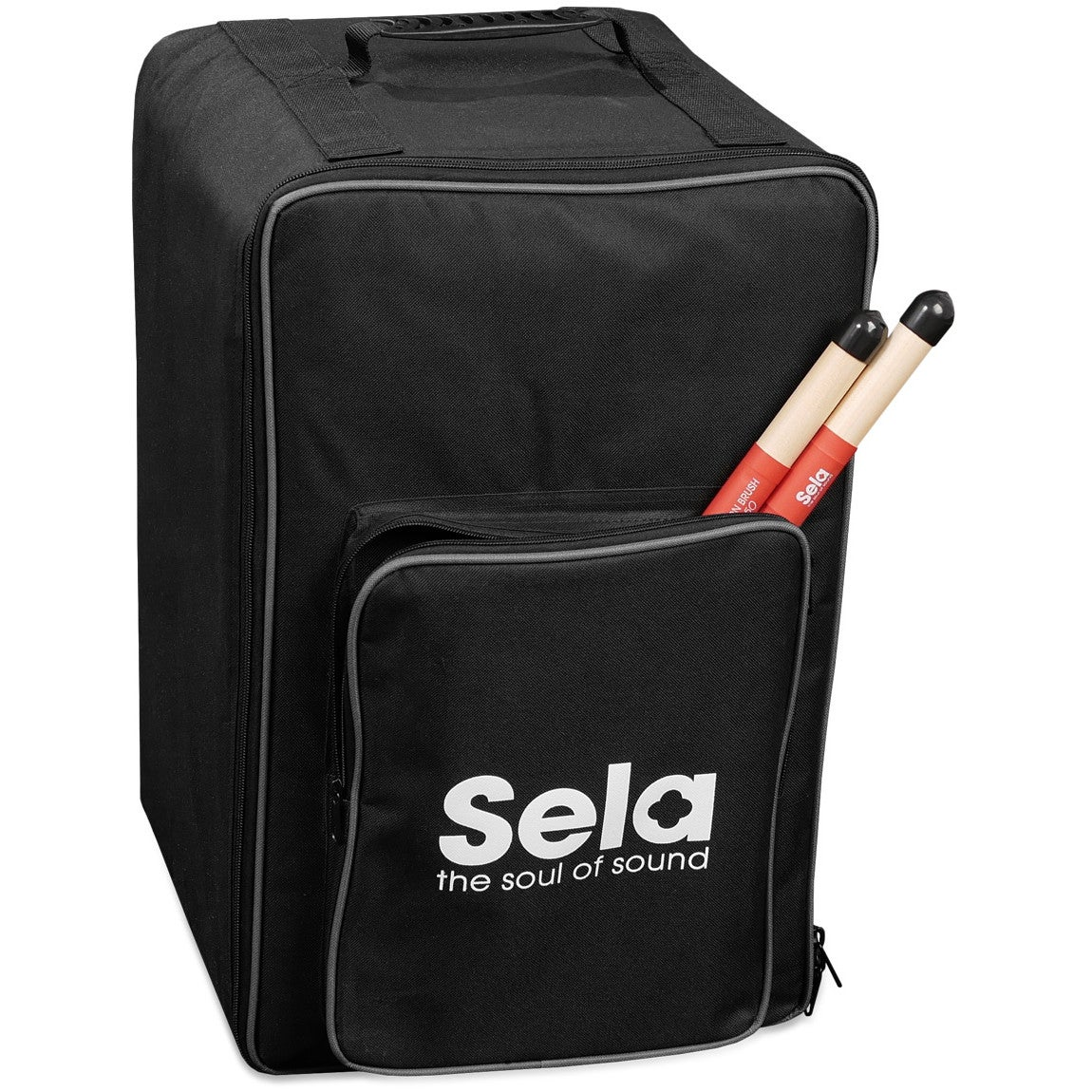 Zwarte tas met drumstokken in voorvak, Sela logo.