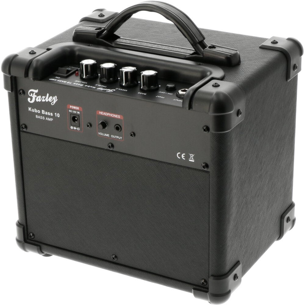 Een zwarte Fazley Kubo Bass 10 versterker met handvat, knoppen en aansluitingen.