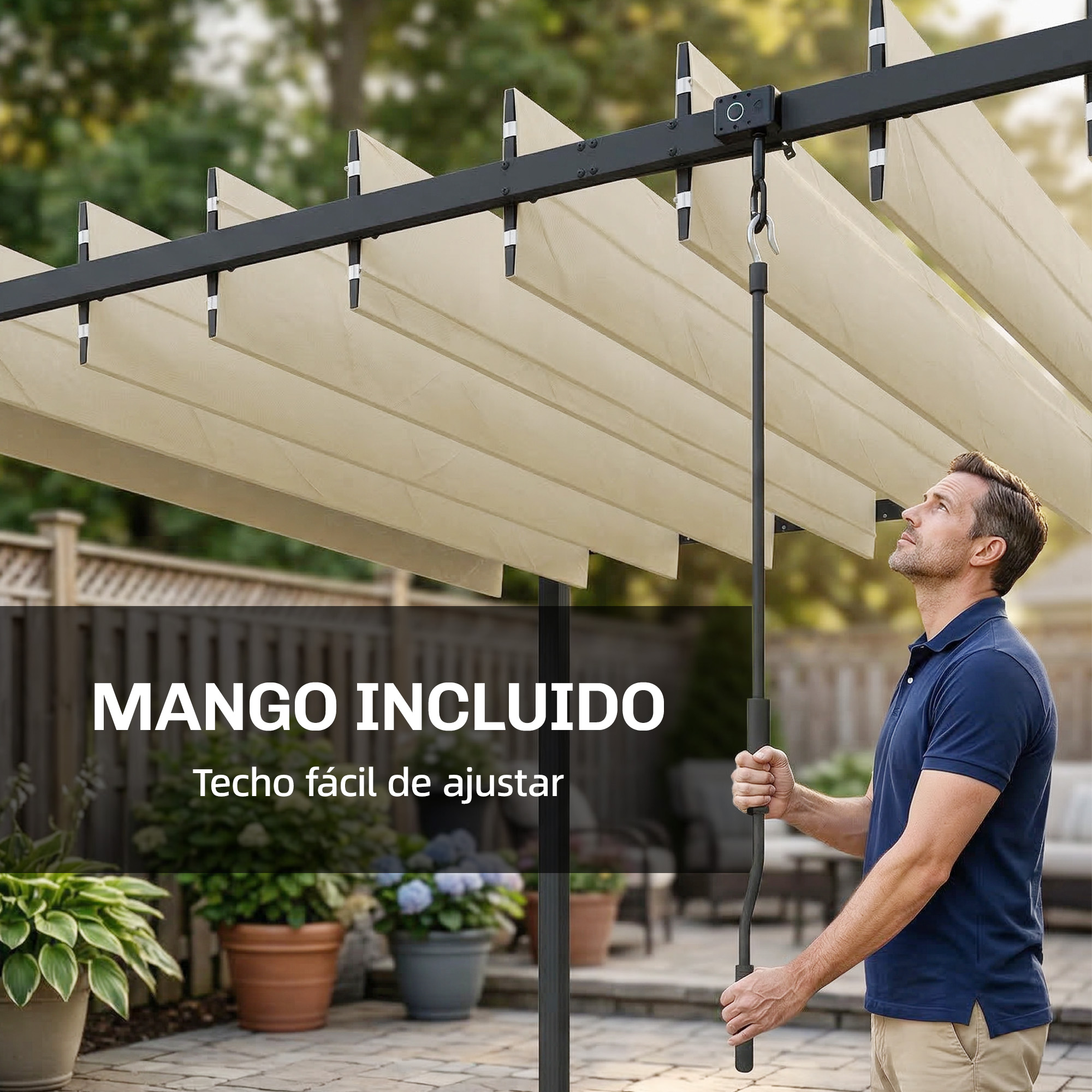 Hombre opera techo de pérgola con manivela al aire libre. Con plantas y muebles.
