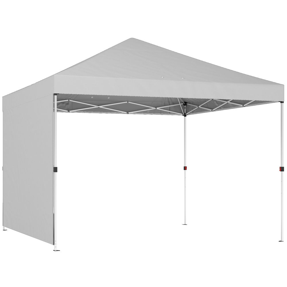 Una carpa plegable gris claro con una pared lateral, montada sobre fondo blanco.