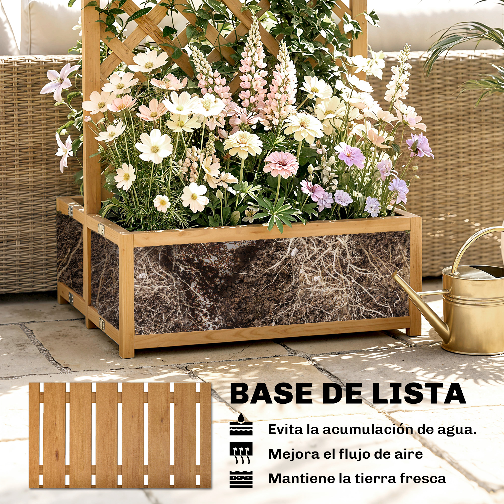 Un macetero de madera con flores y raíces visibles, junto a una regadera de latón.