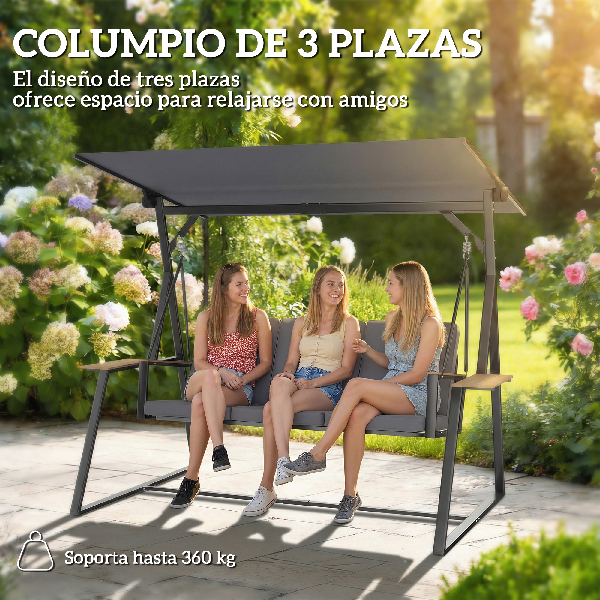 Tres mujeres sentadas en un columpio gris en un jardín rodeado de flores.