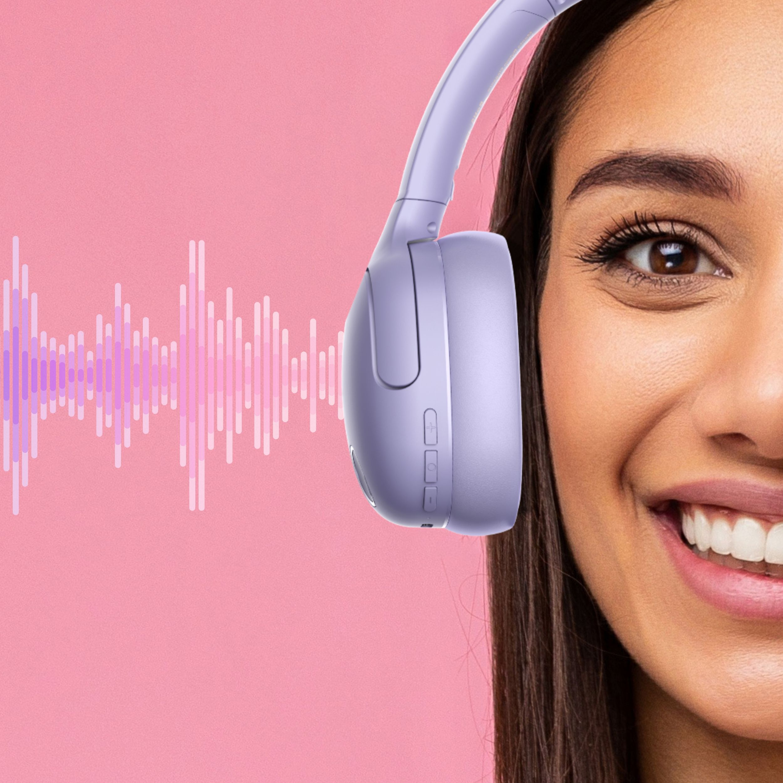 Kobieta w fioletowych słuchawkach z wykresem fali dźwiękowej.