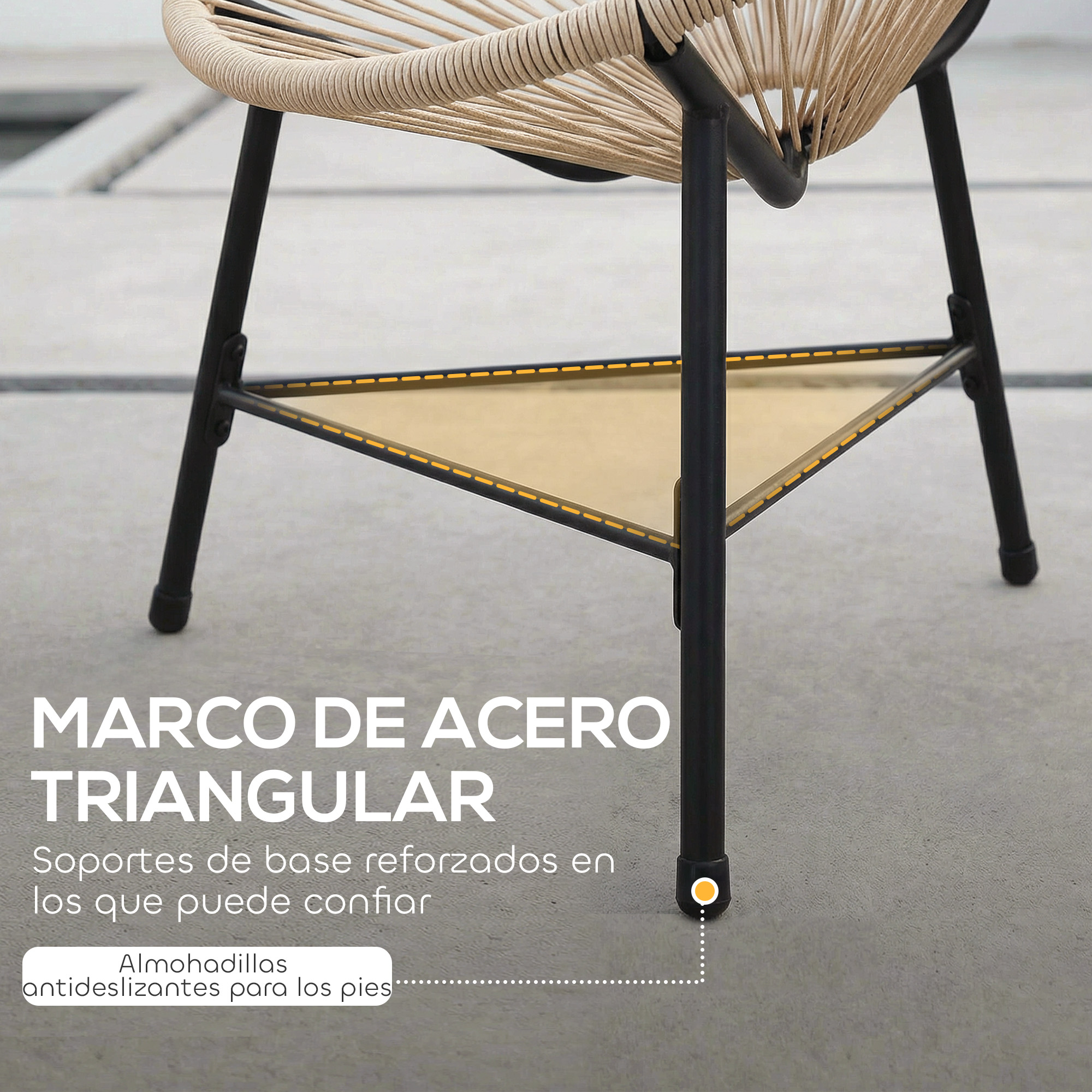 Una silla con marco triangular de acero y asiento tejido.