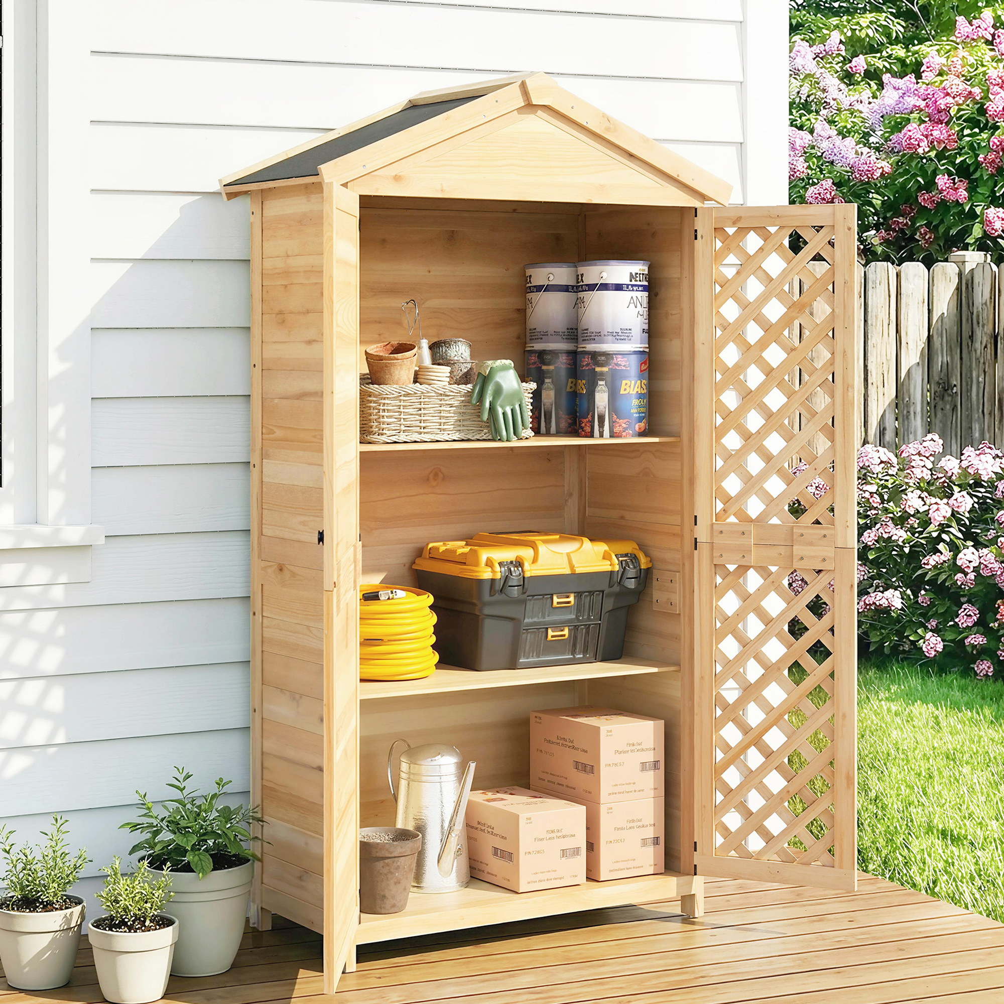 Un cobertizo de madera con puertas abiertas, lleno de herramientas, pintura y plantas.