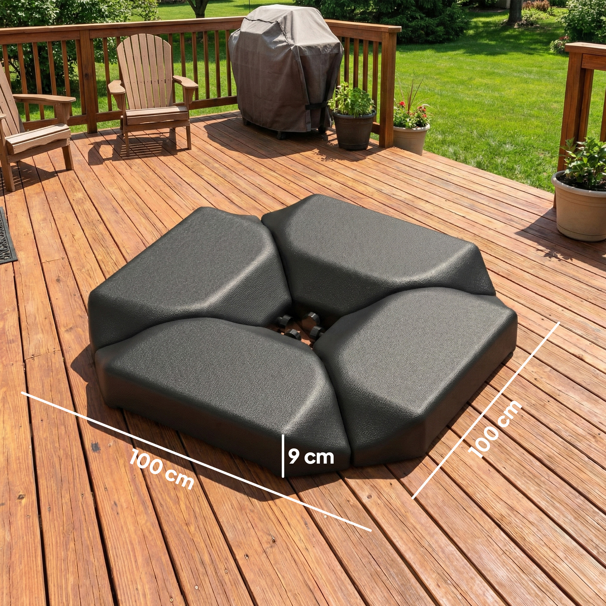 Base negra para sombrilla en terraza de madera, 100cm ancho, 9cm alto.