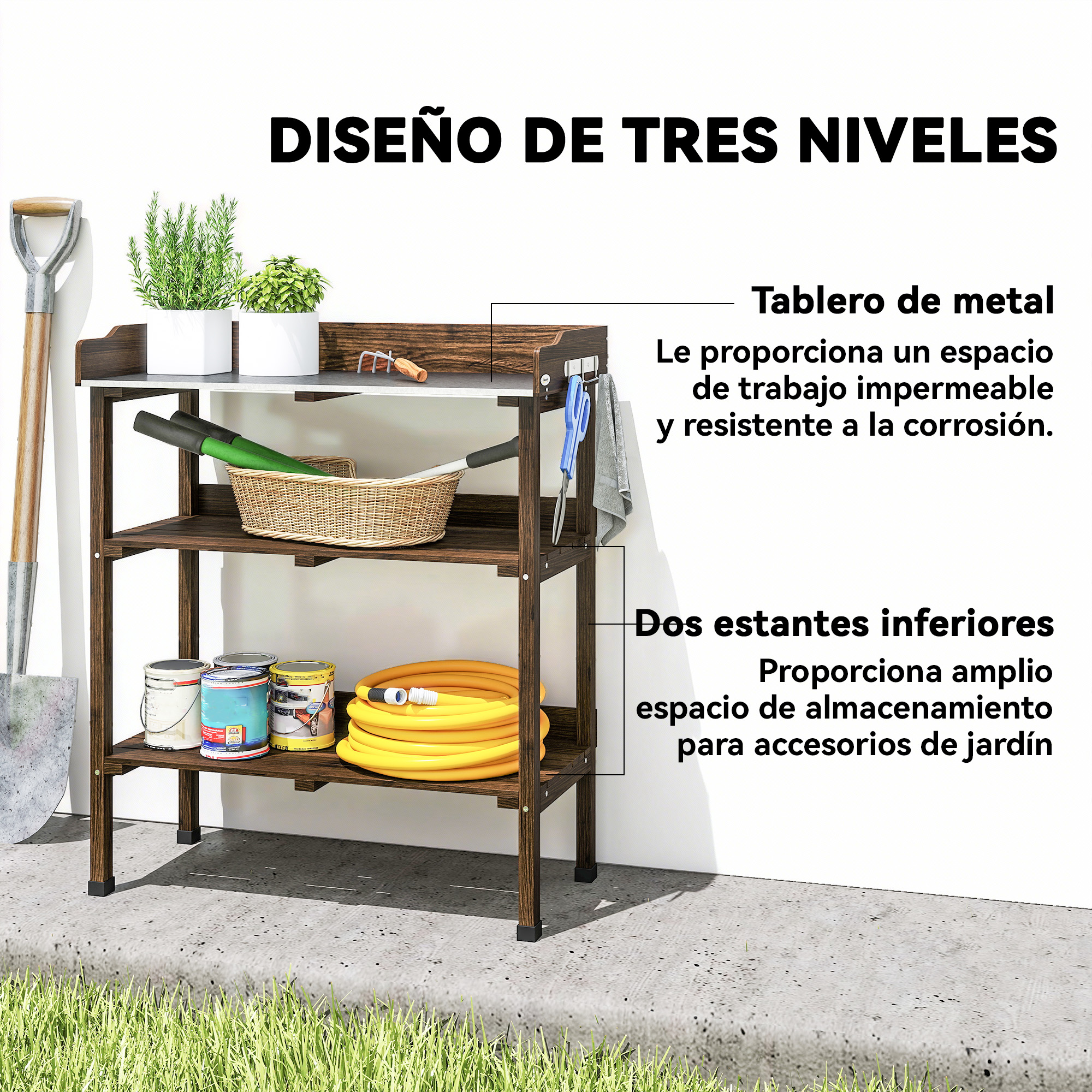 Un estante de jardín marrón de tres niveles con herramientas y latas de pintura.