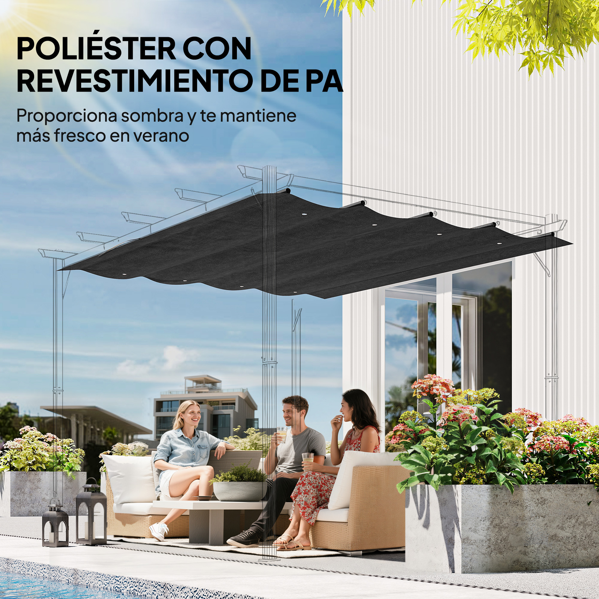 Tres personas se relajan en un patio bajo un toldo oscuro. Se ven plantas y una piscina.