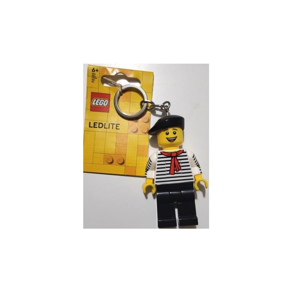 Bereli ve kırmızı atkılı Fransız tarzı figürlü Lego anahtarlık.