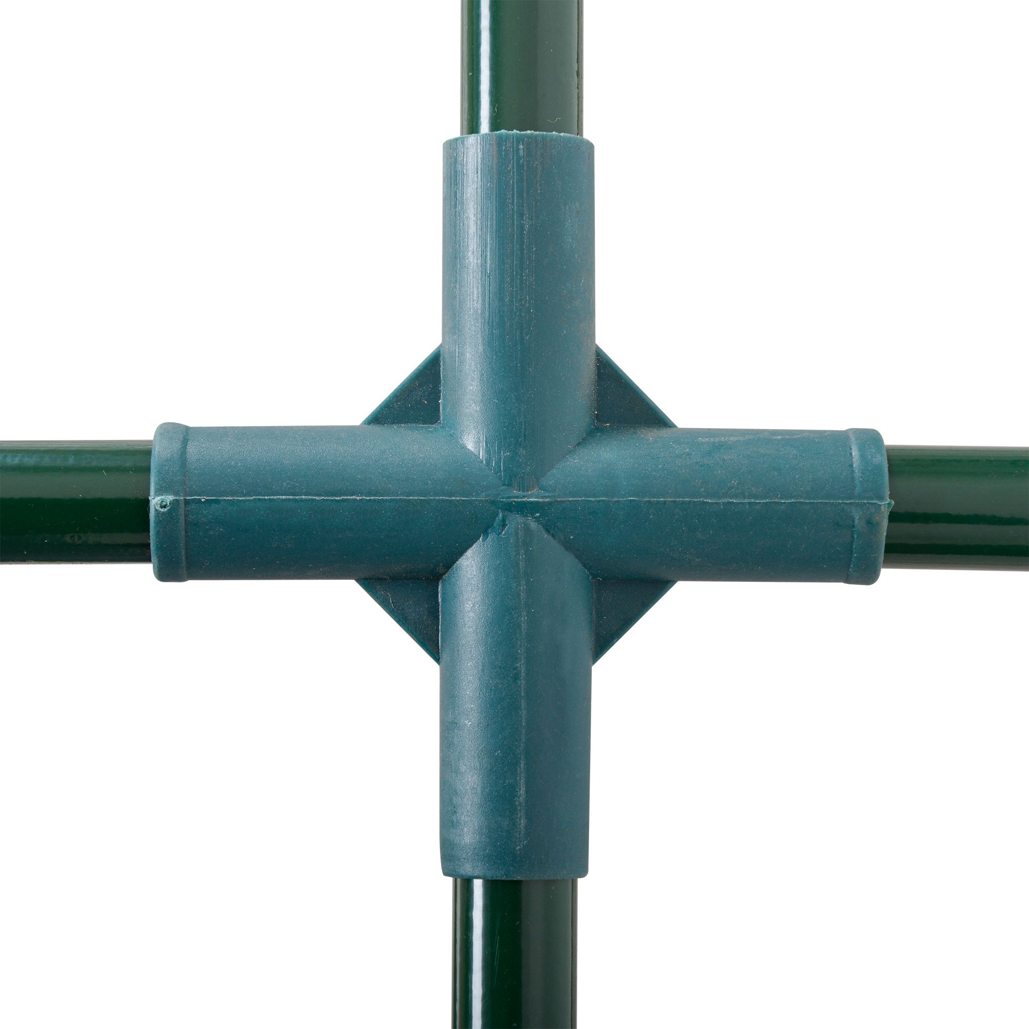 Conector cruzado de plástico verde con cuatro tubos metálicos verdes.