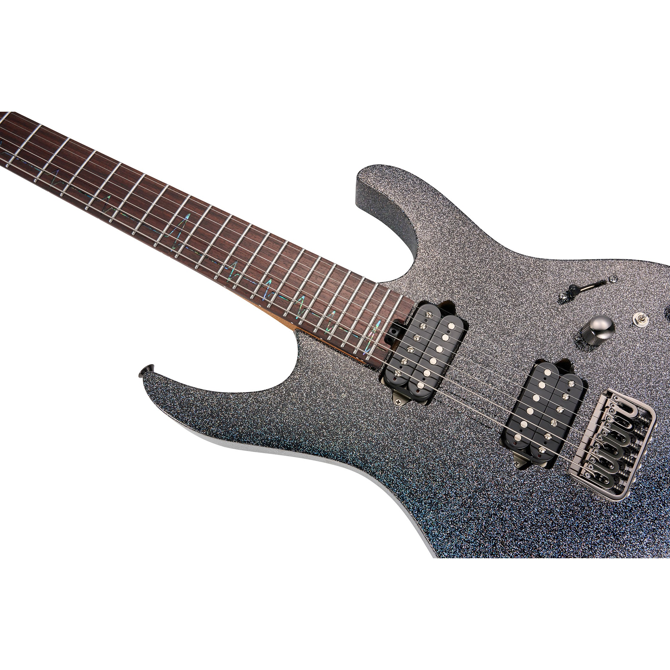 Koyu klavyeli ve gümüş tellerli, parıltılı siyah elektro gitar.