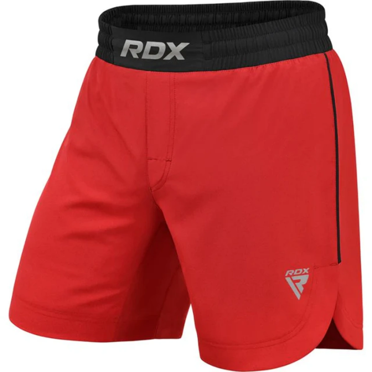 Shorts MMA RDX rouges avec ceinture noire et détails de logo.