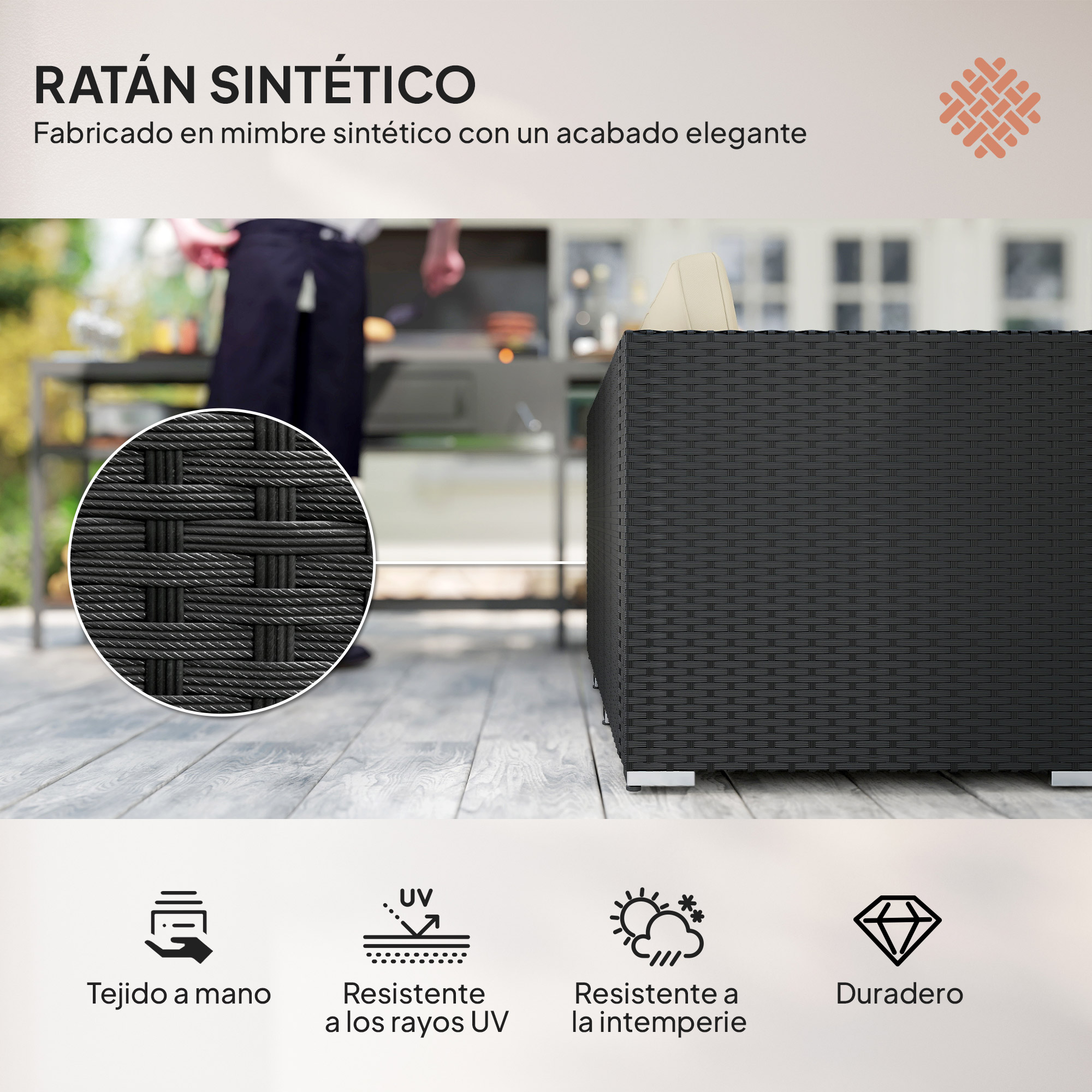 Una silla de ratán negra con textura detallada, junto a una parrilla exterior.