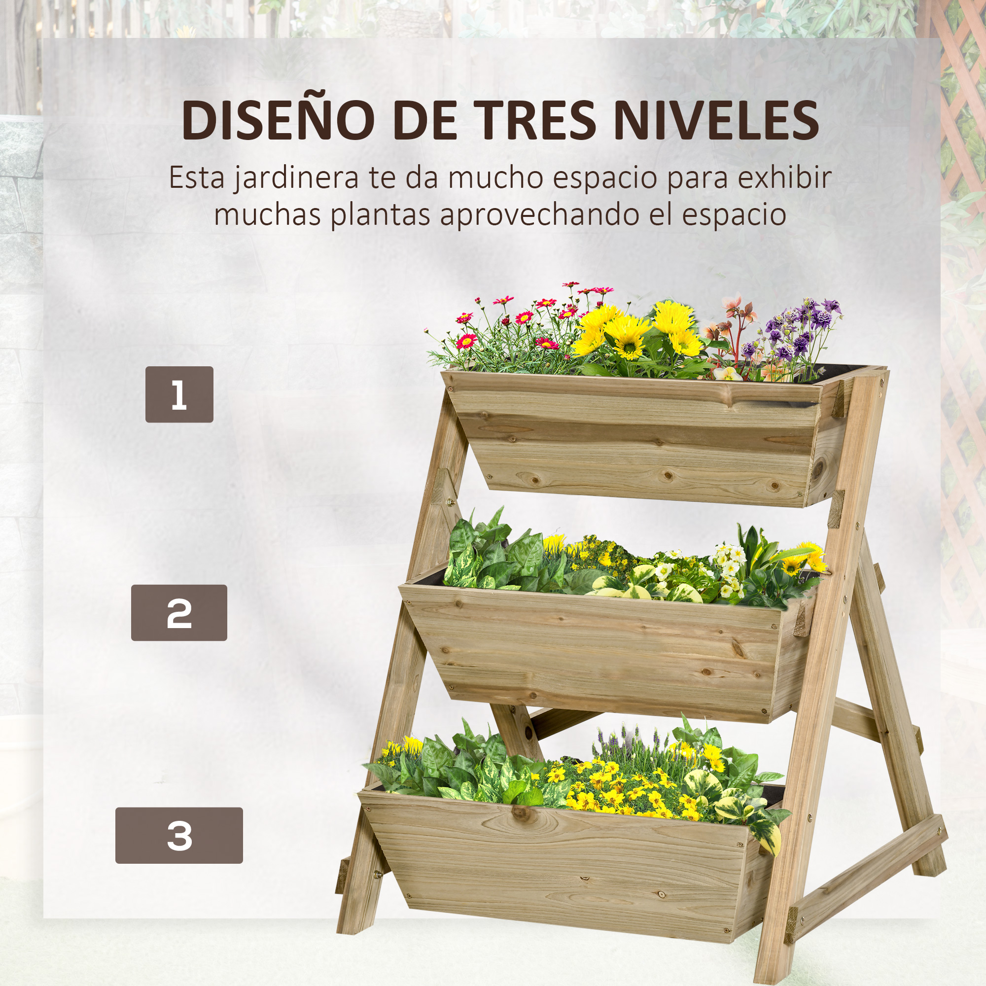 Macetero de madera de tres niveles con flores coloridas y plantas verdes.