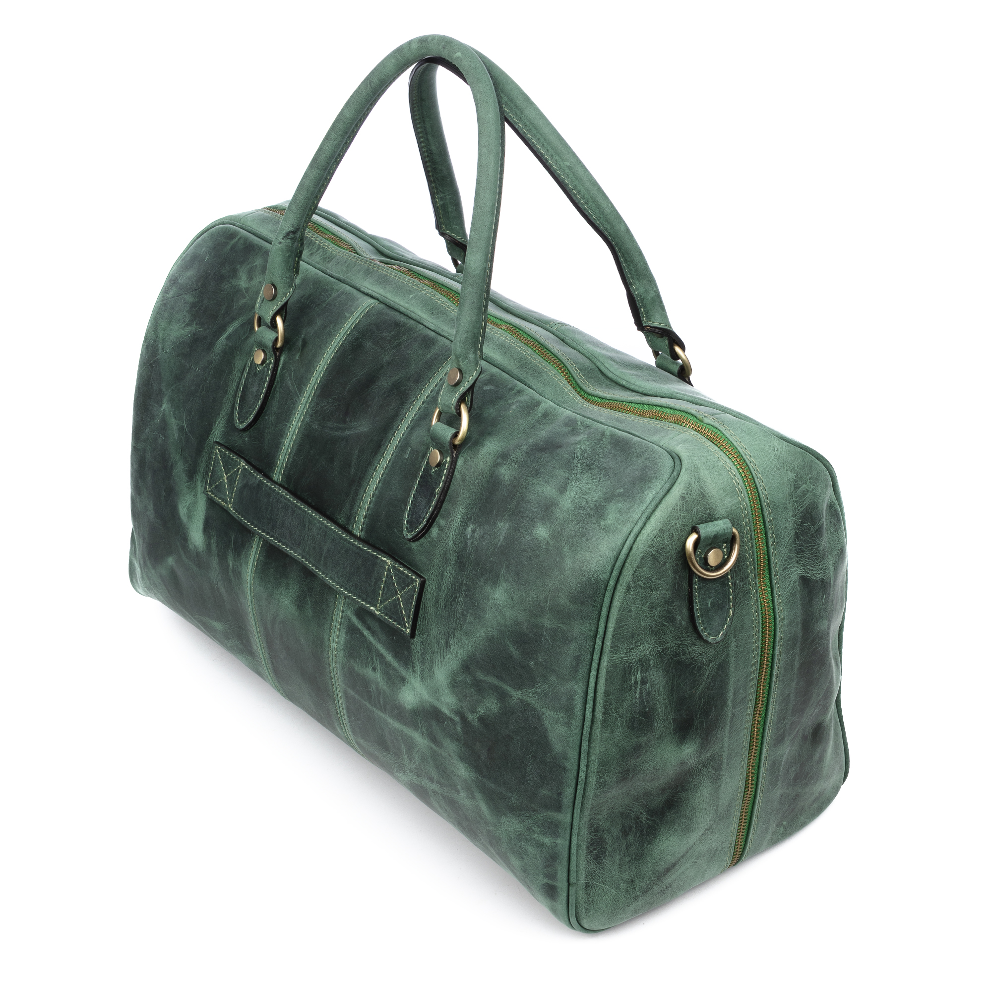 Un bolso de lona de cuero verde con asas y cremallera, sobre fondo blanco.