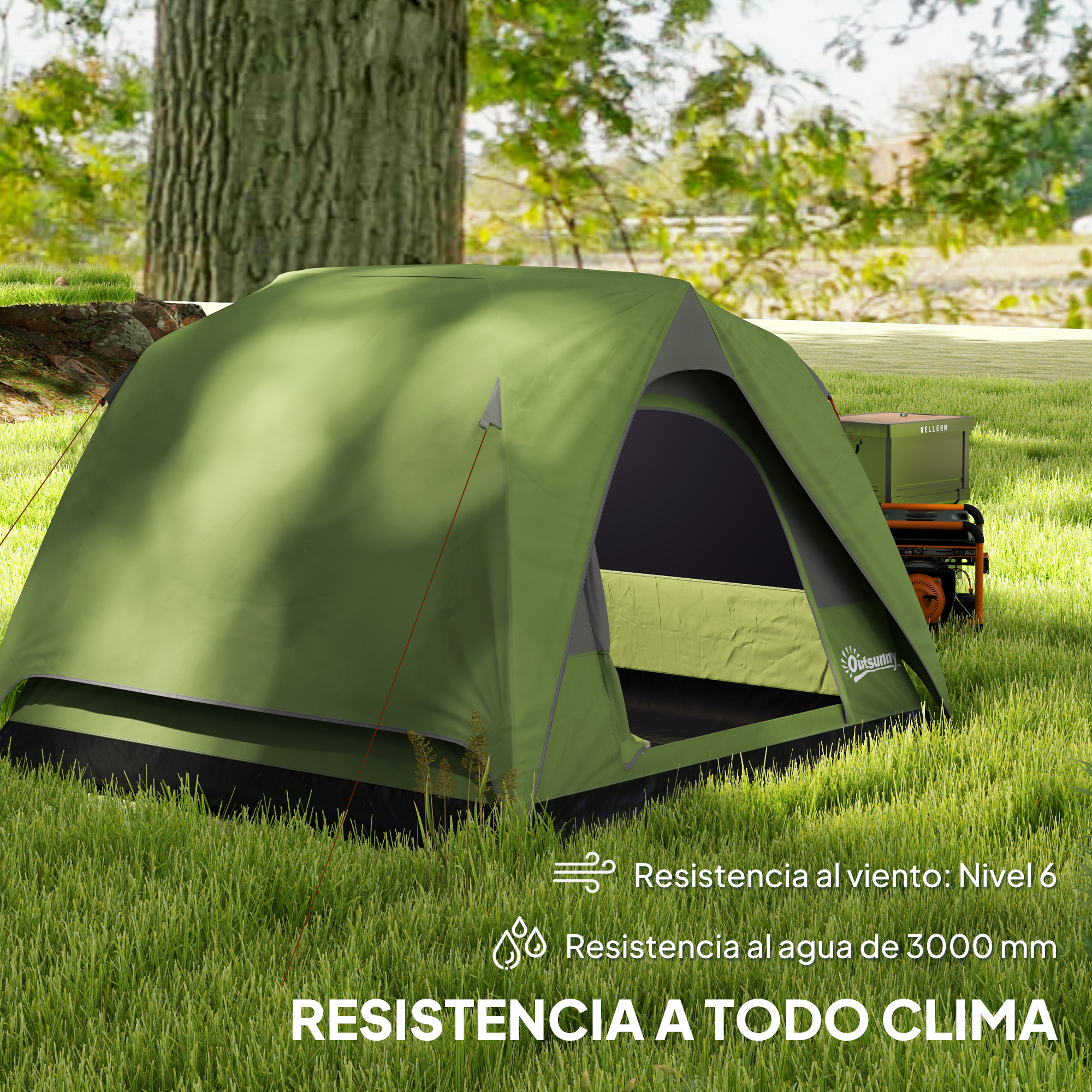 Una tienda verde se asienta sobre hierba verde junto a un generador y un árbol.