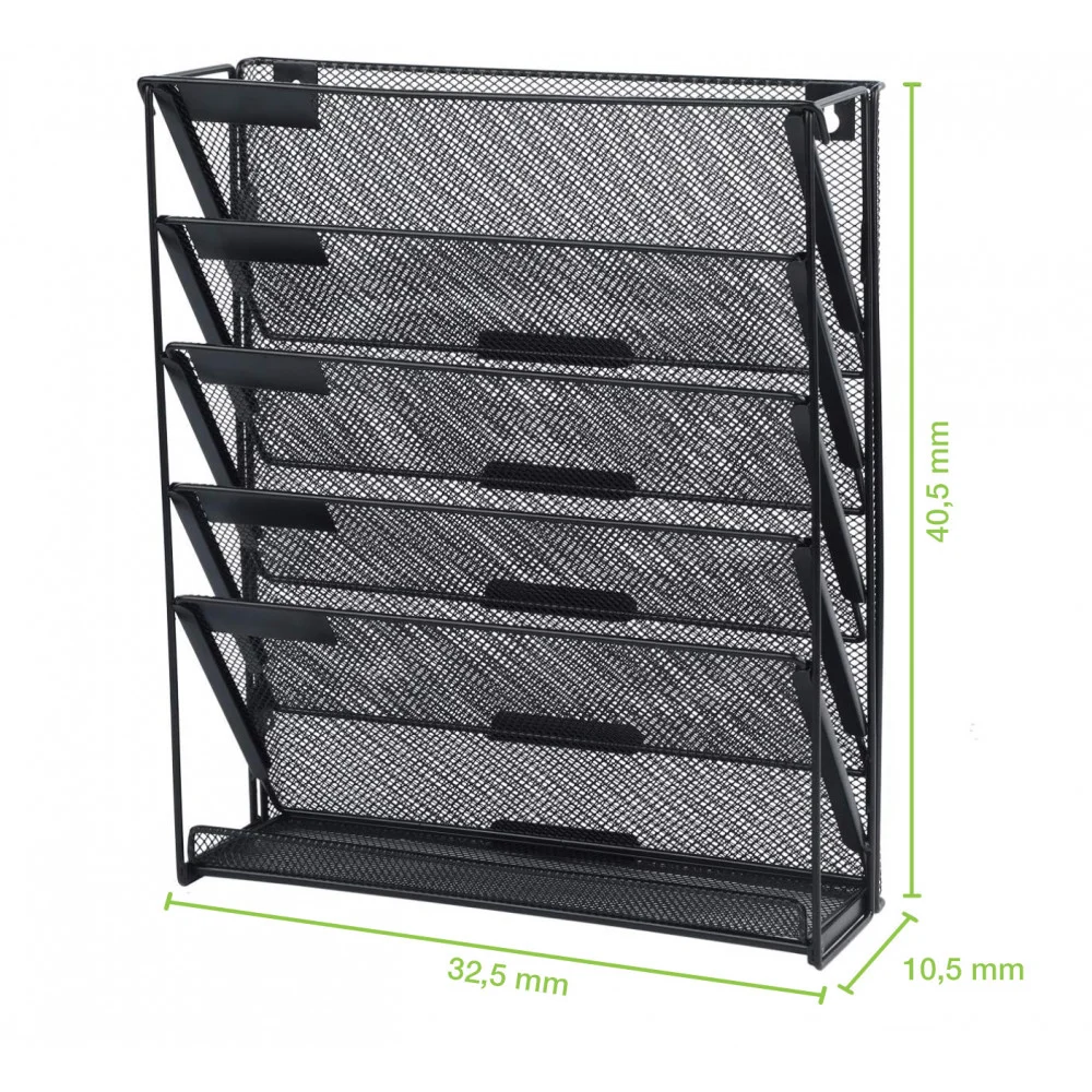 Un organizer per lettere in metallo nero a 5 livelli, misura 32,5 x 40,5 x 10,5 cm.