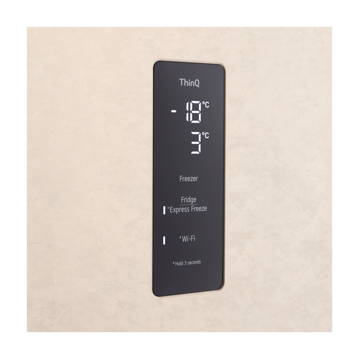 Display digitale di un frigorifero con -18°C per congelatore e 3°C per frigorifero.