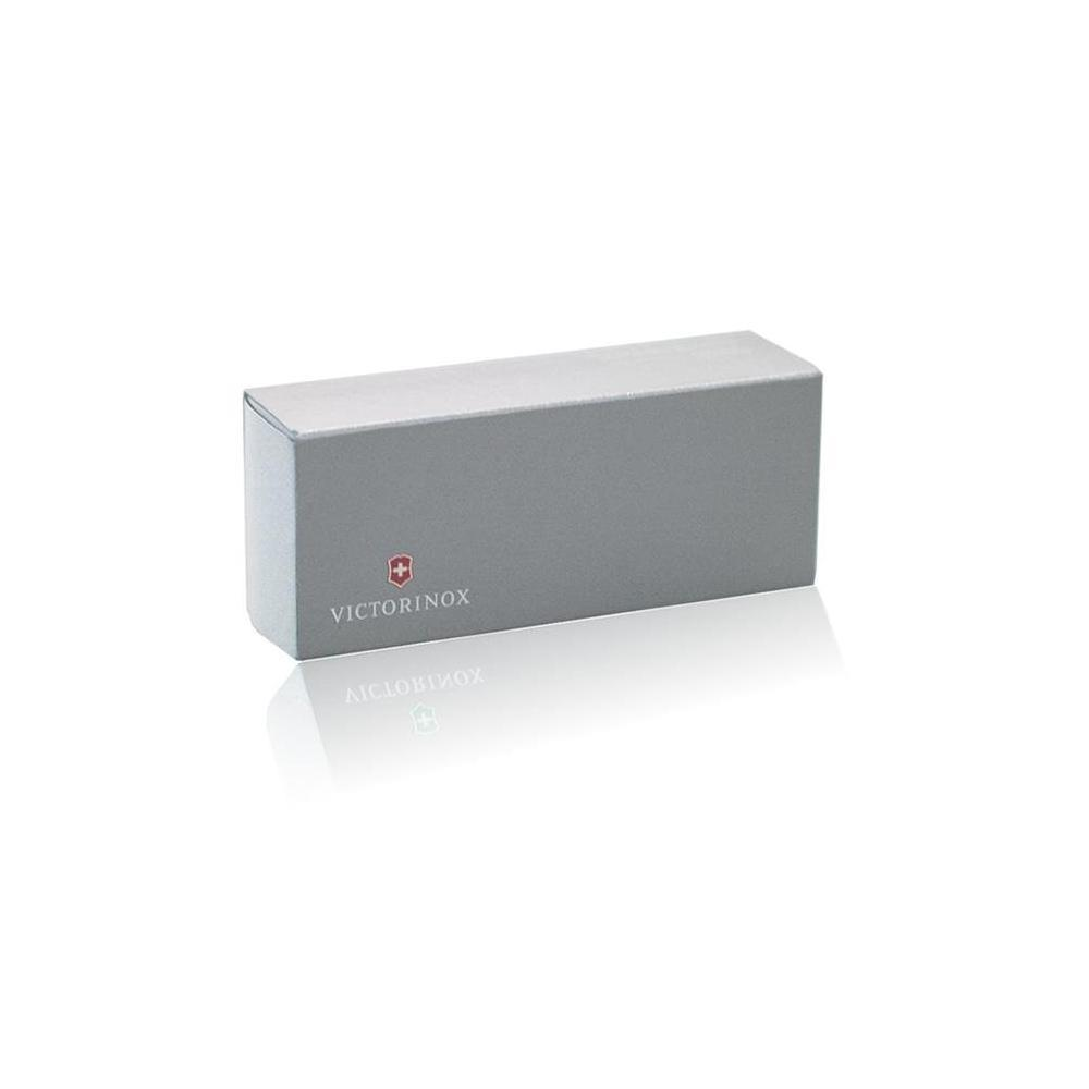 Yansıtıcı yüzeyli gri Victorinox kutusu.