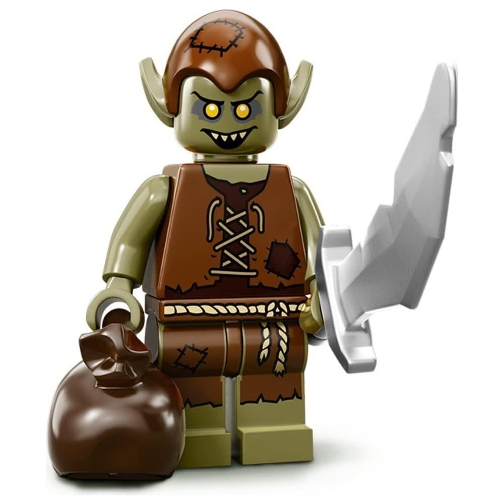 Kahverengi tunikali yesil Lego goblin figürü bir torba ve gumus kılıç tutuyor.