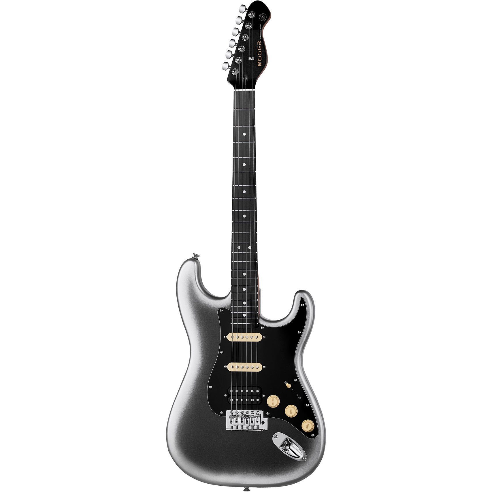Siyah pena korumalı ve altın düğmeli gümüş elektrik gitar.